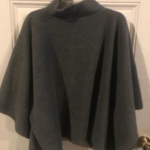 SOFT COMFY PONCHO FROM BOUTIQUE ONLINE.